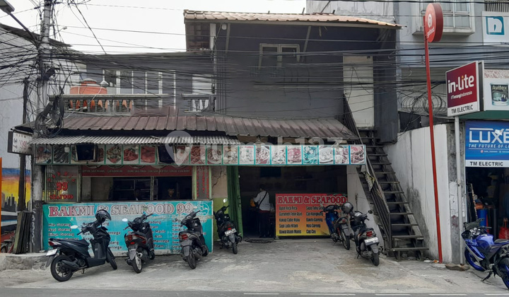 Dijual Rumah Rumah Usaha Pinggir Jalan Raya di Kebayoran Dijual Rumah Rumah Usaha Pinggir Jalan Raya di Kebayoran
