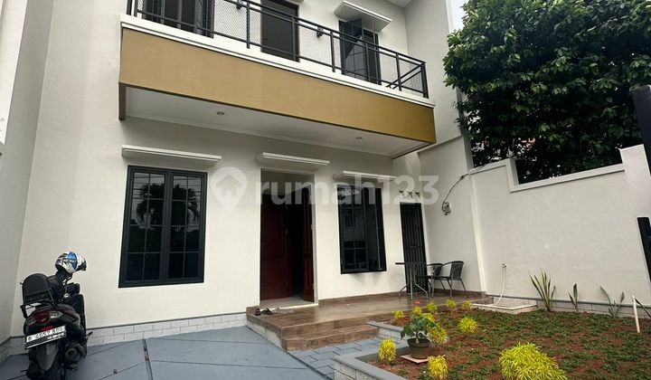Rumah Modern Siap Huni - Lokasi Strategis di Komplek Bintaro Permai, Harga Nego!