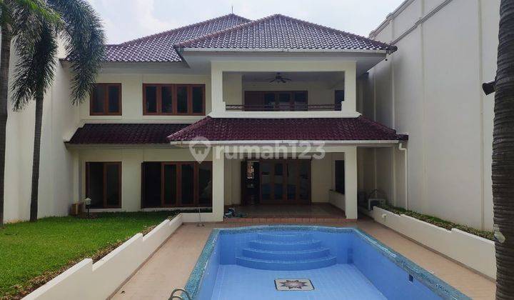 Rumah Mewah Siap Huni dengan Halaman Luas dan Pool @Cilandak 1