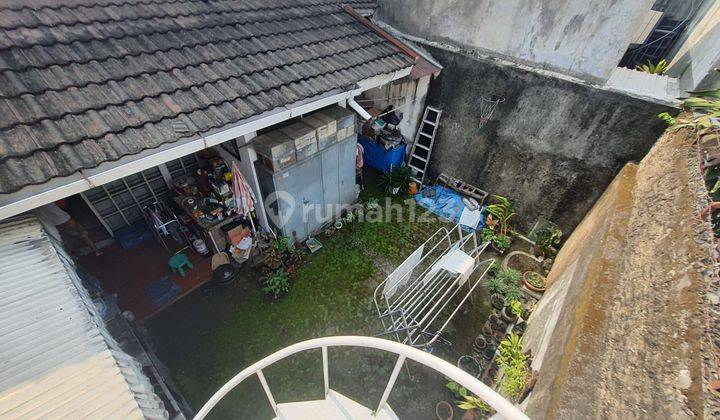 Dijual Rumah Luas dan Asri di Taman Bintaro Jaksel  2