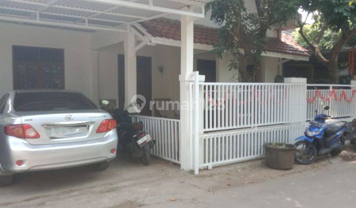 Rumah dan 6 Unit Pintu Kos-kosan Lokasi Strategis @Serpong 2