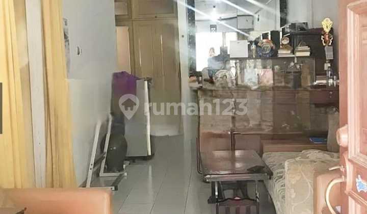 Termurah! Rumah di Area Stretegis Komplek Lebak Bulus Termurah! Rumah di Area Stretegis Komplek Lebak Bulus