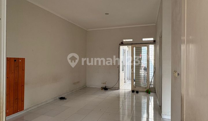 For Sale - Rumah Cantik Siap Huni di Komplek Villa Dago Ciputat, Harga Terjangkau! 2