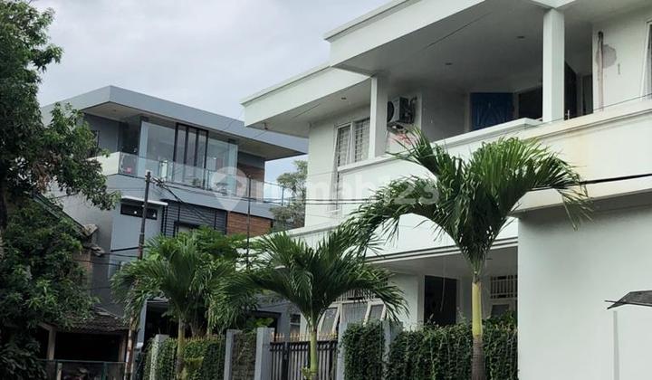 For Sale! Rumah Luas Posisi HOOK di Bintaro Sektor 5 For Sale! Rumah Luas Posisi HOOK di Bintaro Sektor 5