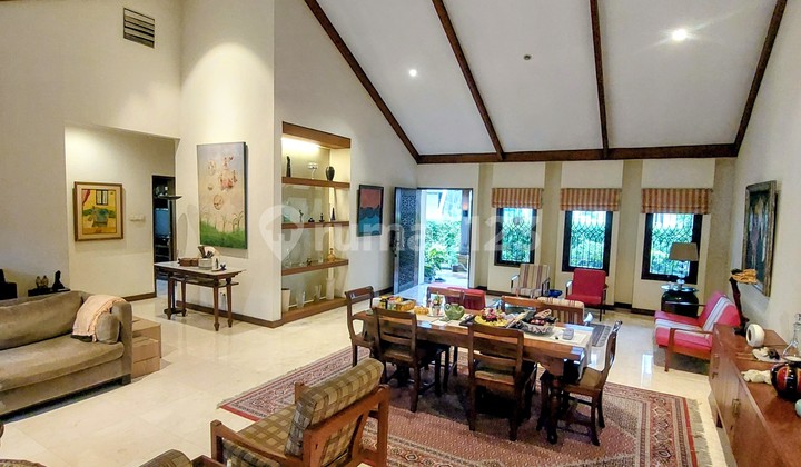 Lokasi Strategis! Rumah Luas Siap Huni di Cipete Jakarta Selatan Lokasi Strategis! Rumah Luas Siap Huni di Cipete Jakarta Selatan