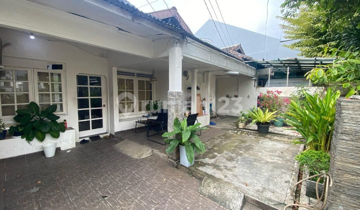 HARGA MURAH DIBAWAH PASARAN! Rumah Lokasi Strategis di Bintaro Sektor 2 - Dekat ke Jaksel!