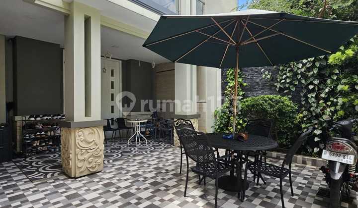 Modern Luxury House Ready for Occupancy in Bintaro, South Jakarta Modern Luxury House Ready for Occupancy in Bintaro, South Jakarta