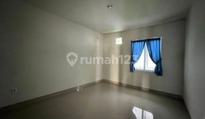 House in Central Jakarta - Move-in Ready, Negotiable Price! 2