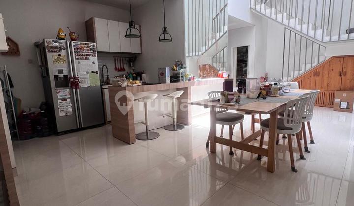 Affordable Price at Emerald Bintaro! Ready-to-Occupy 2-Story House with Sturdy Construction.