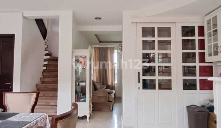 For Sale! Rumah Besar Siap Huni di Bintaro Sektor 8