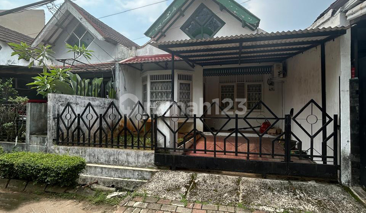 For Sale! Affordable House in Bintaro Sector 5 - Low Price, Complete Facilities