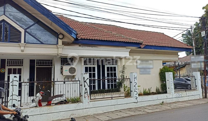Roadside House Suitable for Business @Sadamalun, West Karawang 2