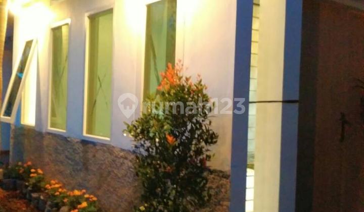 Ready-to-Occupy House in Neat Condition @Griya Aviva, Ciputat. Ready-to-Occupy House in Neat Condition @Griya Aviva, Ciputat.