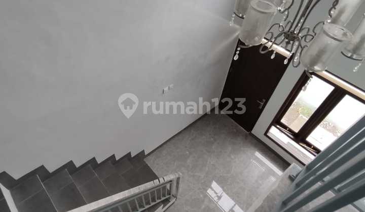 Baru Minimalis Rumah Baru Sebrang Leuwi Panjang Bandung  3
