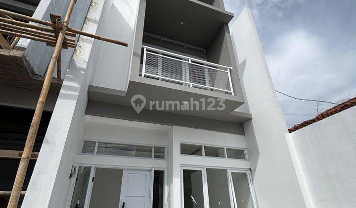 Rumah Baru Minimalis Modern Skandanavian Cisaranten Arcamanik Bandung 1