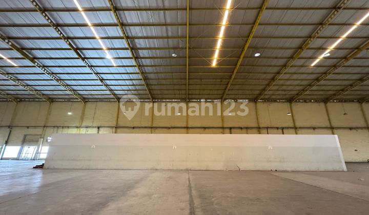 DISEWAKAN Lahan + Bangunan Lokasi Pinggir Jalan Raya Propinsi  Lemah Abang, Cikarang, Bekasi Jawa Barat