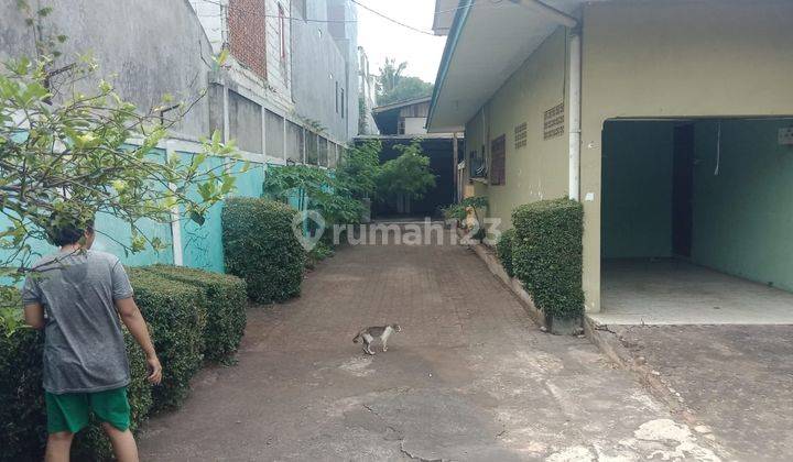 Rumah 2 Lantai Bagus SHM di Ciputat, Tangerang Selatan 2