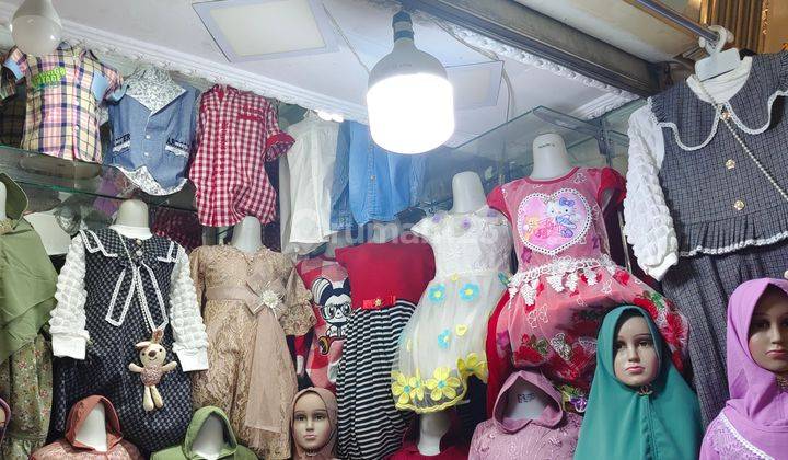 Kios Kecil Badan Di Pasar Tanah Abang Blok A Lantai Slg Jakarta Pusat 2