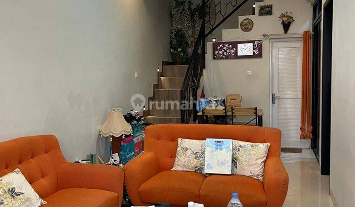 Rumah 2,5 lantai furnish masih dihuni di townhouse clownfish residence Jagakarsa Jakarta selatan 2