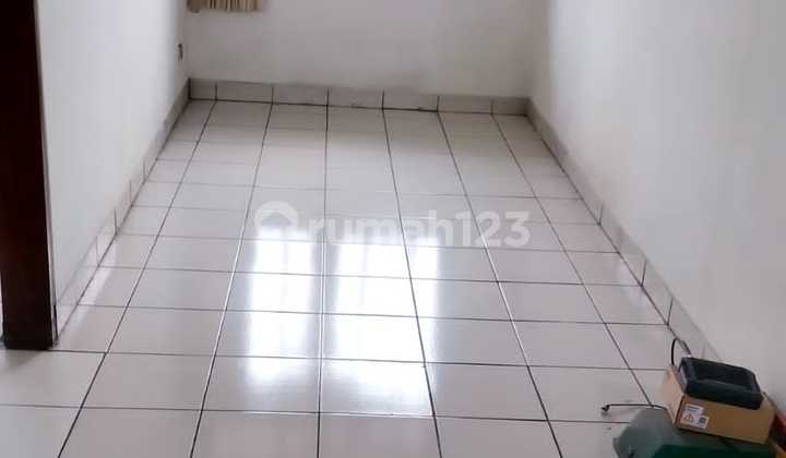 Rumah luas banget di villa melati mas Rumah luas banget di villa melati mas