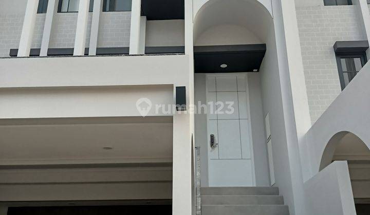 Di Sewa kan rumah di Greenwich BSD  2