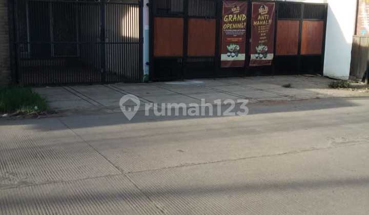 Strategic Location Residence Near Station, For Sale Ma'am 2