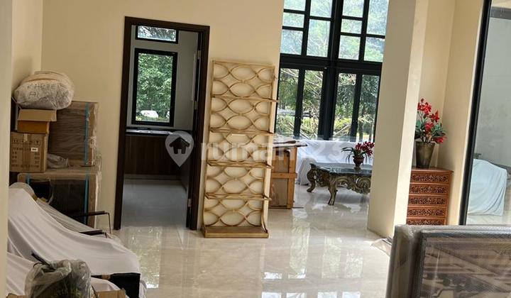 Nava Park, Unit persis di depan taman‼️