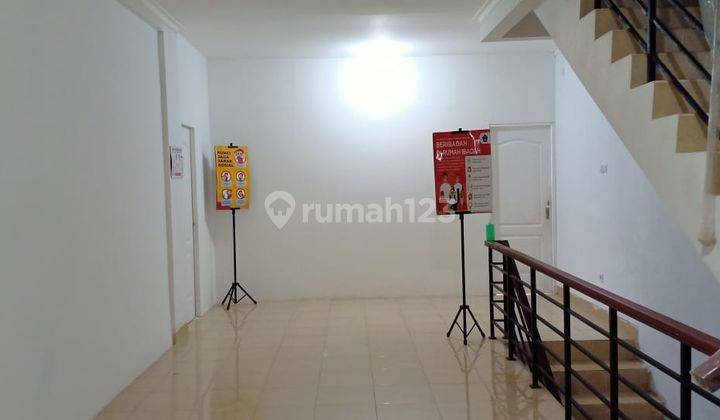 Ruko gandeng di Ruko Paramount Neo arcade  2