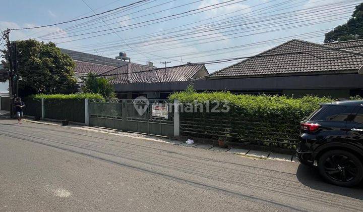 Rumah 2 Lantai Di Jl Kebayoran Lama  1