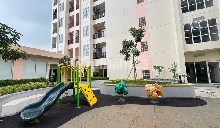 Pool View, BSD City Center Pool View, BSD City Center