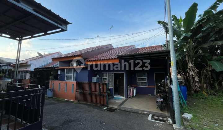 Shm, Furnished 3 AC, 2 Water Heaters, 5000 Watt Transformer, Kitchen Set and Booster Pump. Safe environment located in a military area. 2