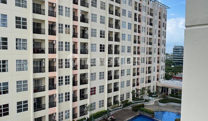 Pool View, BSD City Center Pool View, BSD City Center