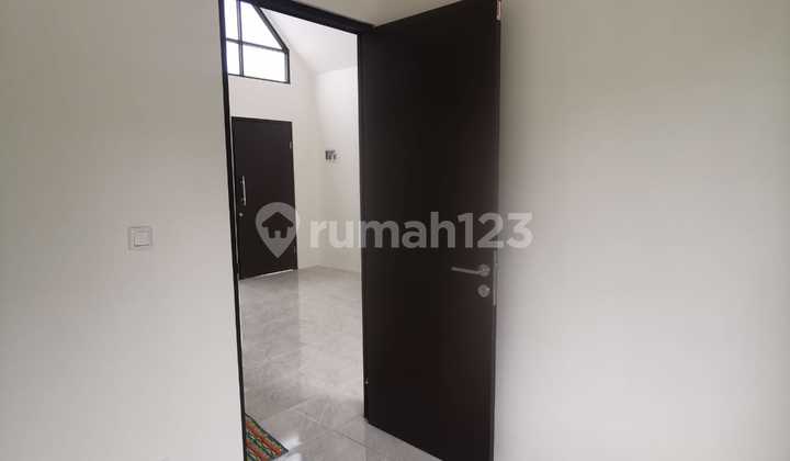 New House, Front, Back, and Side Garden/Yard, Club House 2