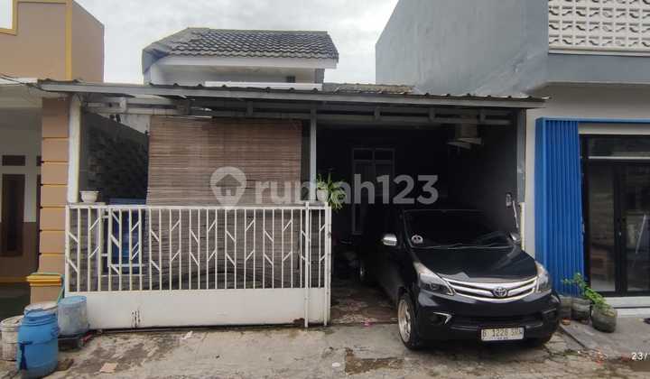 Full Renovasi, Semi Furnished, Over Kredit, Strategis 5 Menit Tol Legok