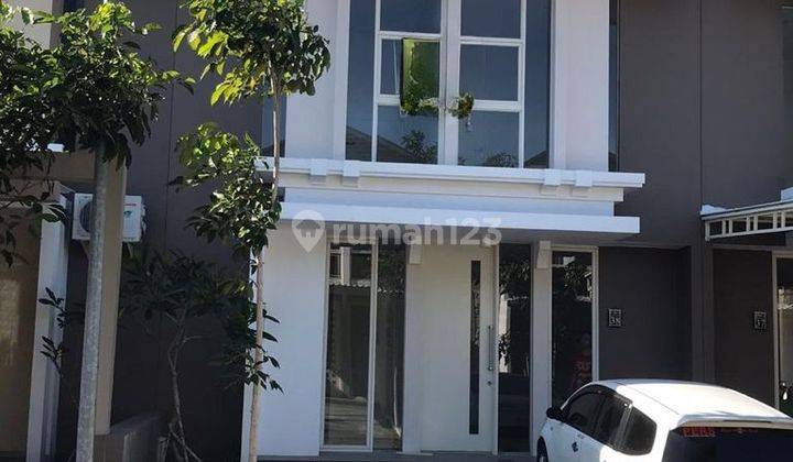 Rumah 2 Lantai Baru Unfurnished di The Greenlake, Surabaya 1