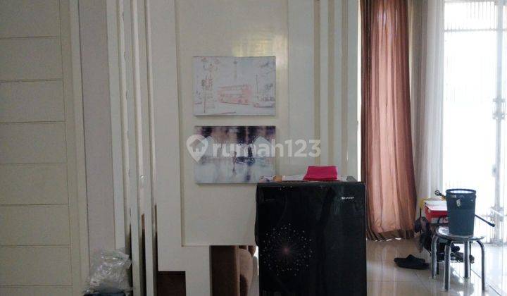 Rumah 2 Lantai Bagus Unfurnished SHM di Pakuwon Indah, Surabaya , Surabaya 2