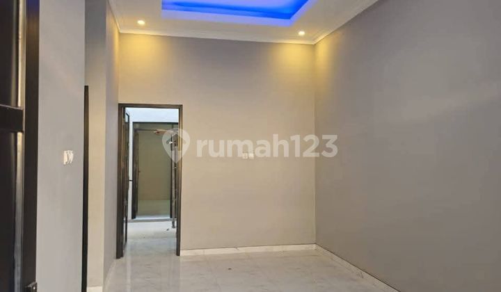 Strong Sturdy House Near Unnes Gunung Pati 2