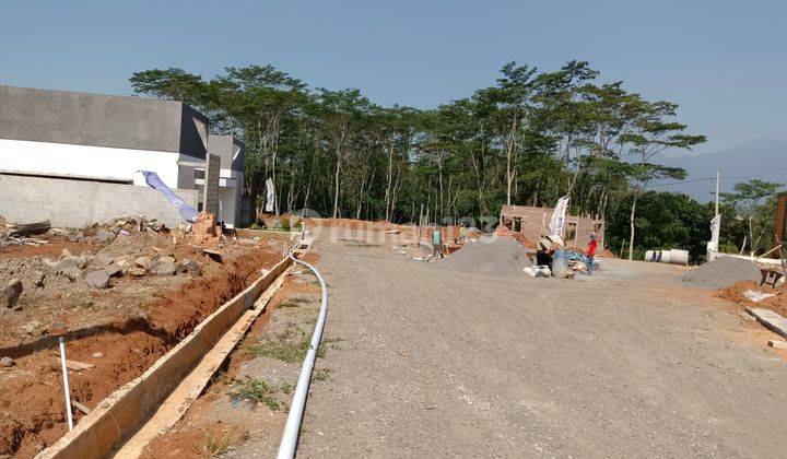 RUMAH MEWAH DEKAT KAMPUS UNIKA BSB SEMARANG 2