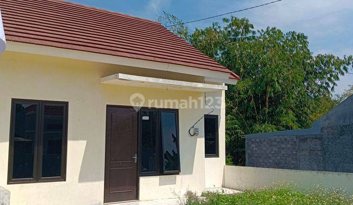 RUMAH STRATEGIS SELANGKAH POM BENSIN MIJEN SEMARANG 1