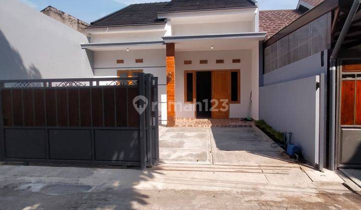 RUMAH MEWAH BARU MURAH DI SIMONGAN SEMARANG 1