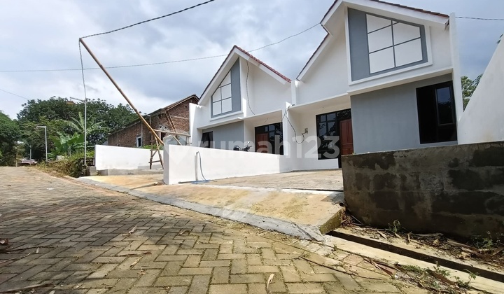 Rumah Murah Belakang Polsek Mijen  2