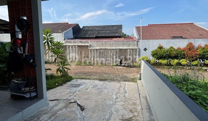 Luxury Minimalist House in Bringin Ngaliyan 2