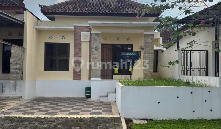 Rumahbkuat Kokoh di Teras Bali Mijen Semarang 1