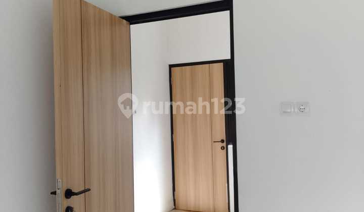 Rumah Nempel Jalan Dekat Unnes Gunung Pati 2