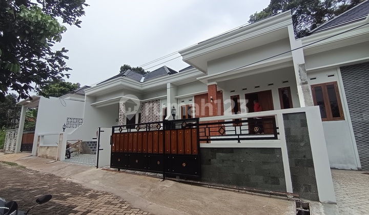 Rumah Mewah Kt 3 Km 2 Dekat Unnes Di Gunung Pati 1