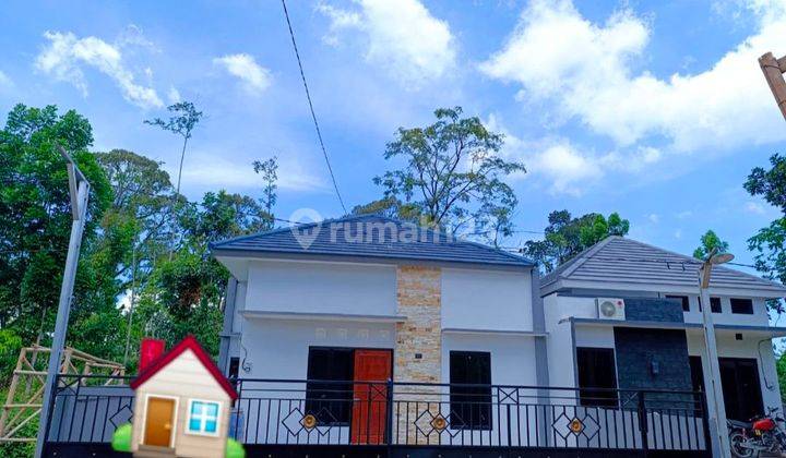 Rumah Kuat Kokoh Belakang Polsek Mijen Semarang 1