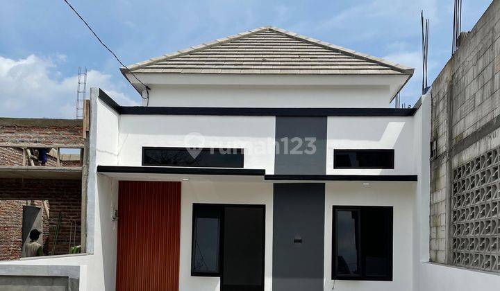 Rumah Cantik Minimalis Di Pedurungan Semarang 2