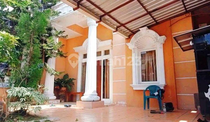 Strategic Luxury Home in Ngaliyan Semarang 2