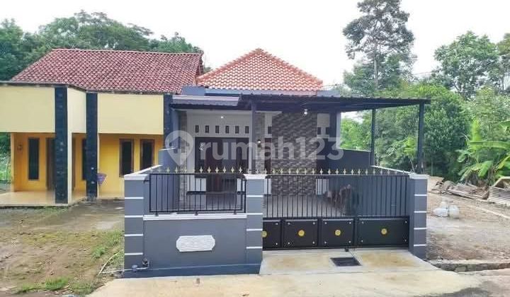 Rumah Spek Mewah Nempel Jalan Raya Kalisegoro  1
