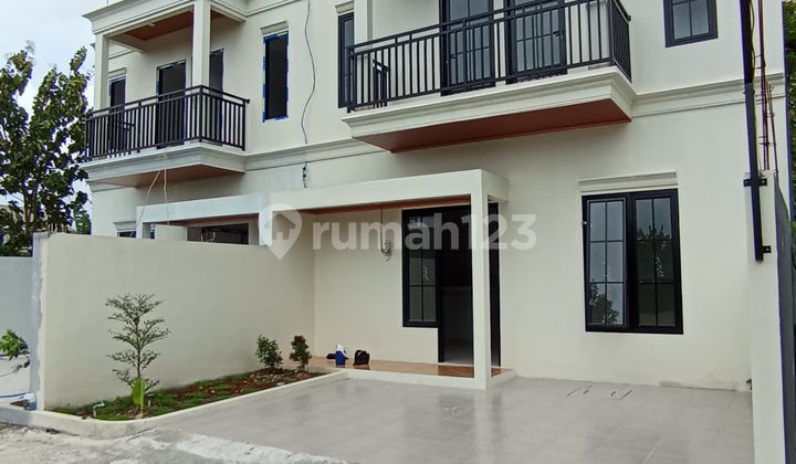 Luxury House Near Fatmawati in Pedurungan Semarang 1